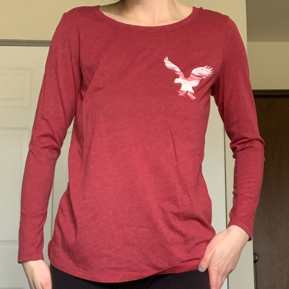 🩵Red long sleeve top